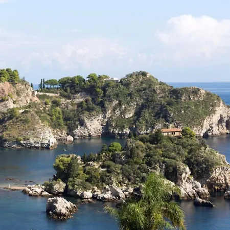 Eleonora Isola Bella Sea View Small Pool + Jacuzzi Taormina