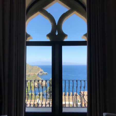 Eleonora Isola Bella Sea View Small Pool + Jacuzzi